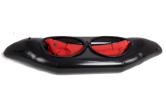 Alpackraft Gnu with Vectran fabric and sraydeck. Photo stolen from Packrafting-Store website.